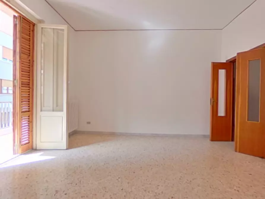 Immagine 18 di Appartamento in vendita  in Corso Umberto 1 a Monopoli