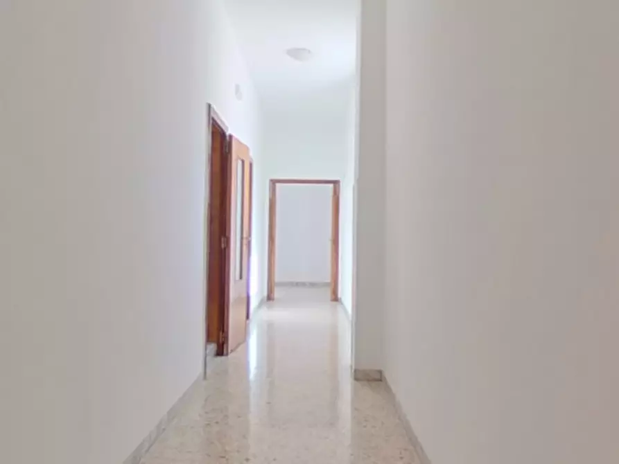 Immagine 23 di Appartamento in vendita  in Corso Umberto 1 a Monopoli