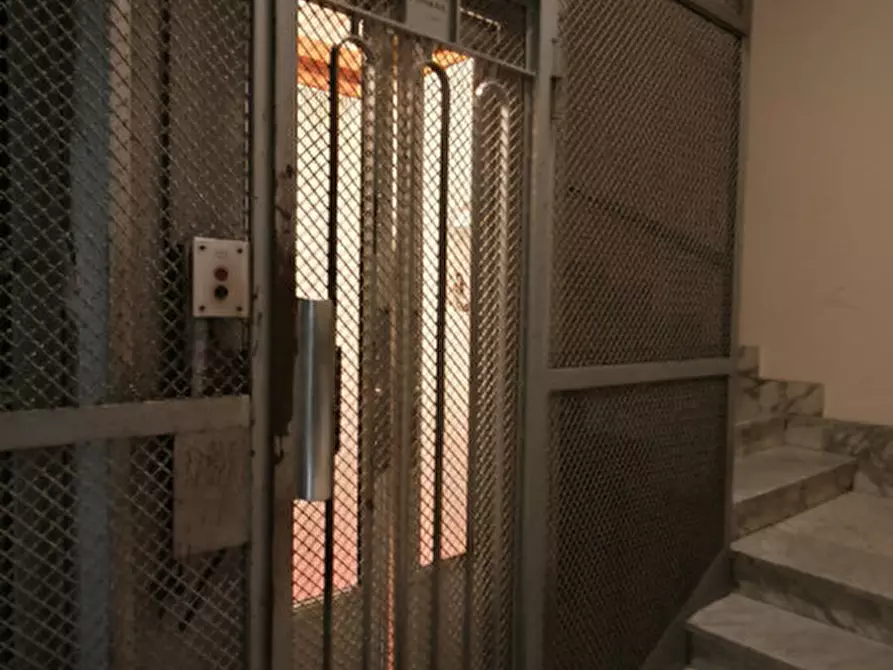 Immagine 34 di Appartamento in vendita  in Corso Umberto 1 a Monopoli