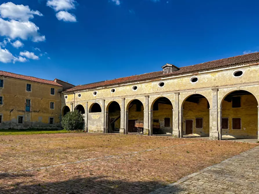 Immagine 1 di Rustico / casale in vendita  in Via Anna Frank a Solesino