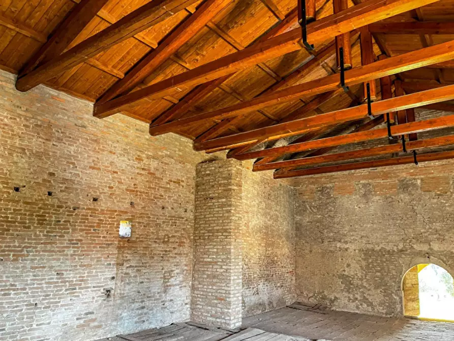 Immagine 23 di Rustico / casale in vendita  in Via Anna Frank a Solesino