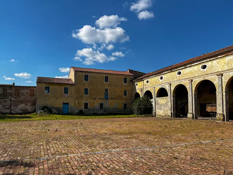 Immagine 25 di Rustico / casale in vendita  in Via Anna Frank a Solesino
