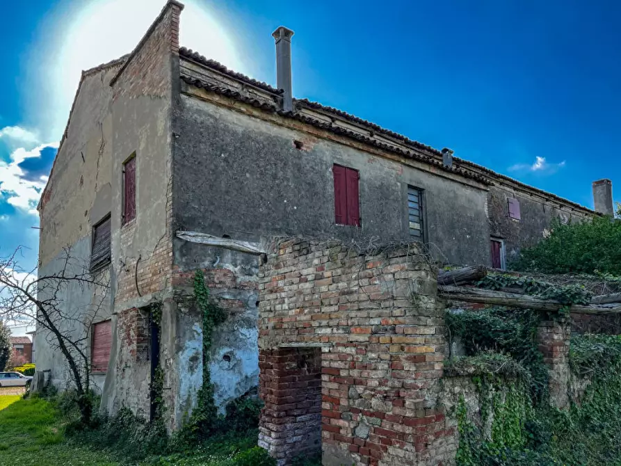 Immagine 35 di Rustico / casale in vendita  in Via Anna Frank a Solesino