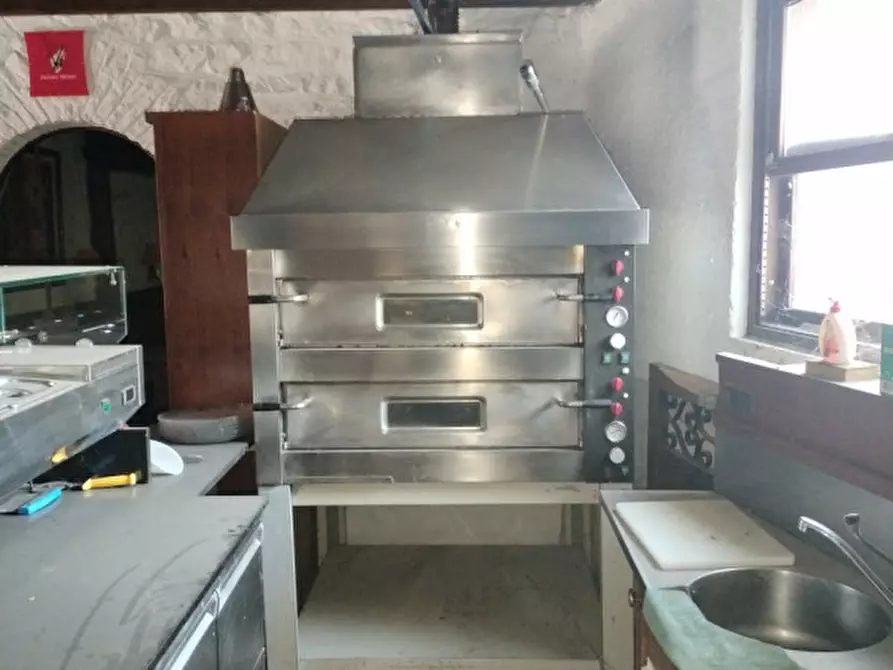 Immagine 2 di Negozio in vendita  in Via John Fitzgerald Kennedy - John-Fitzgerald-Kennedy-Straße a Laives .Leifers.