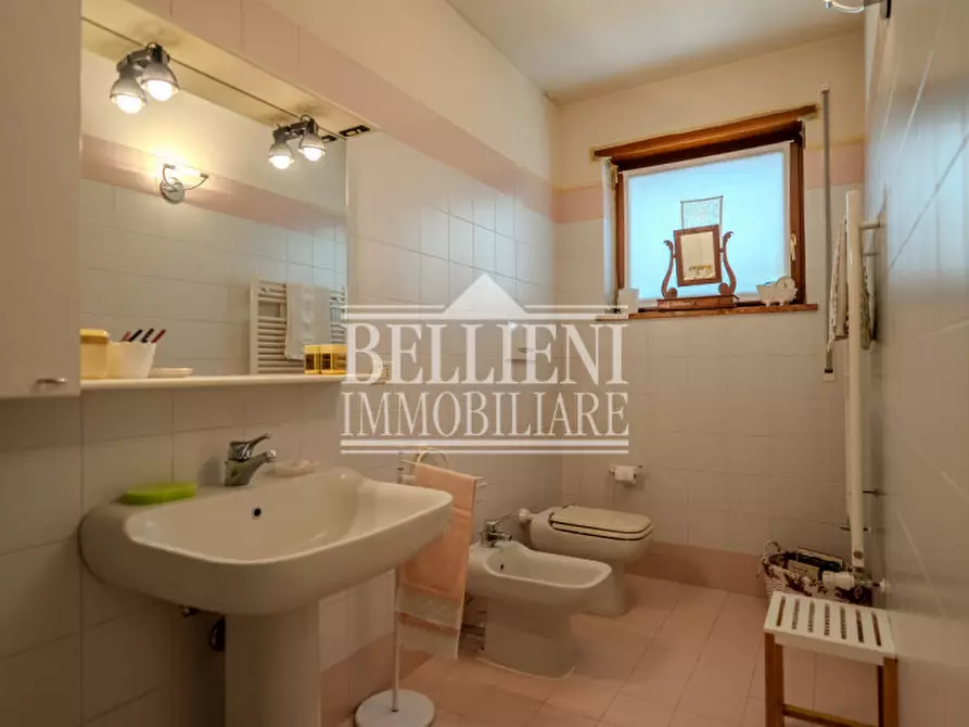 Immagine 17 di Appartamento in vendita  in Via Cimone a Vicenza