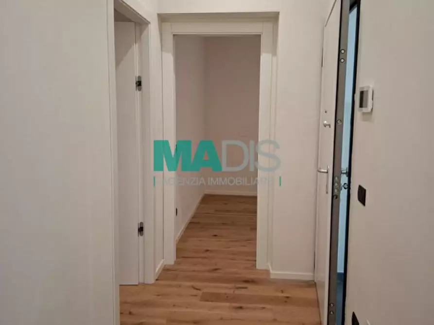 Immagine 2 di Appartamento in vendita  a Prato