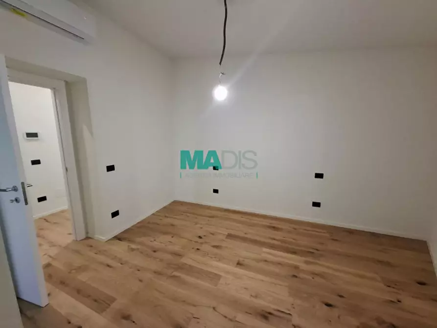 Immagine 4 di Appartamento in vendita  a Prato