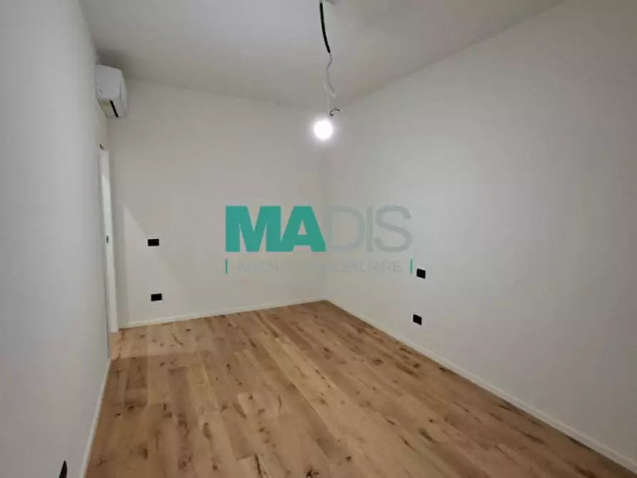 Immagine 6 di Appartamento in vendita  a Prato