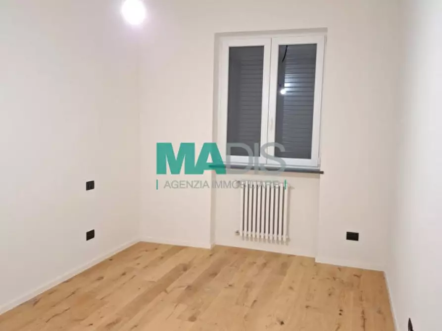 Immagine 10 di Appartamento in vendita  a Prato