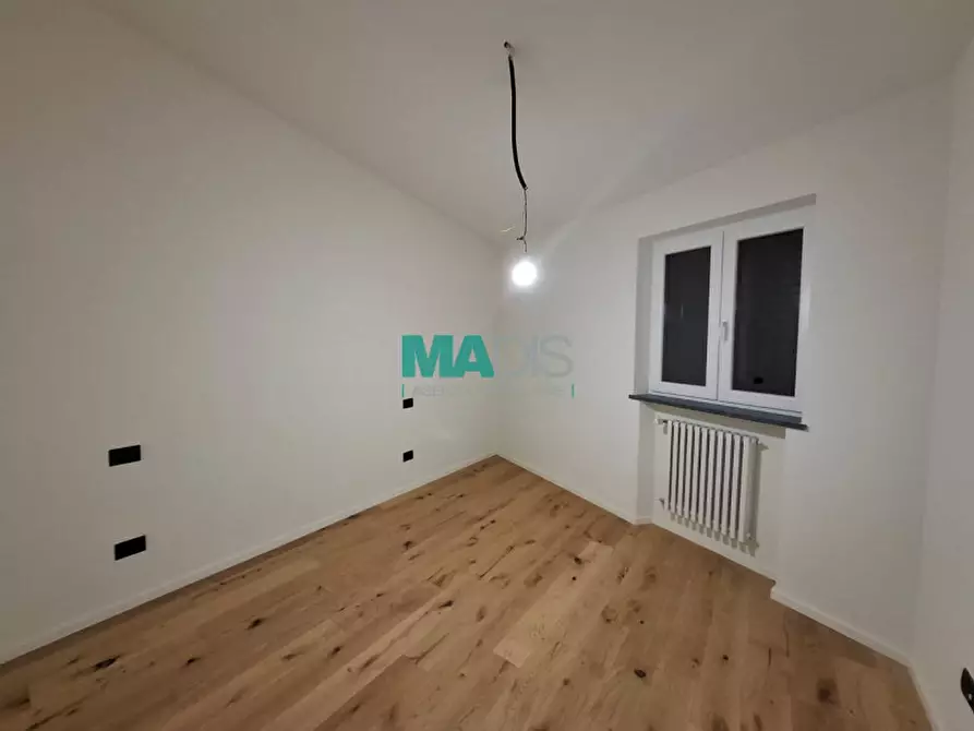 Immagine 13 di Appartamento in vendita  a Prato