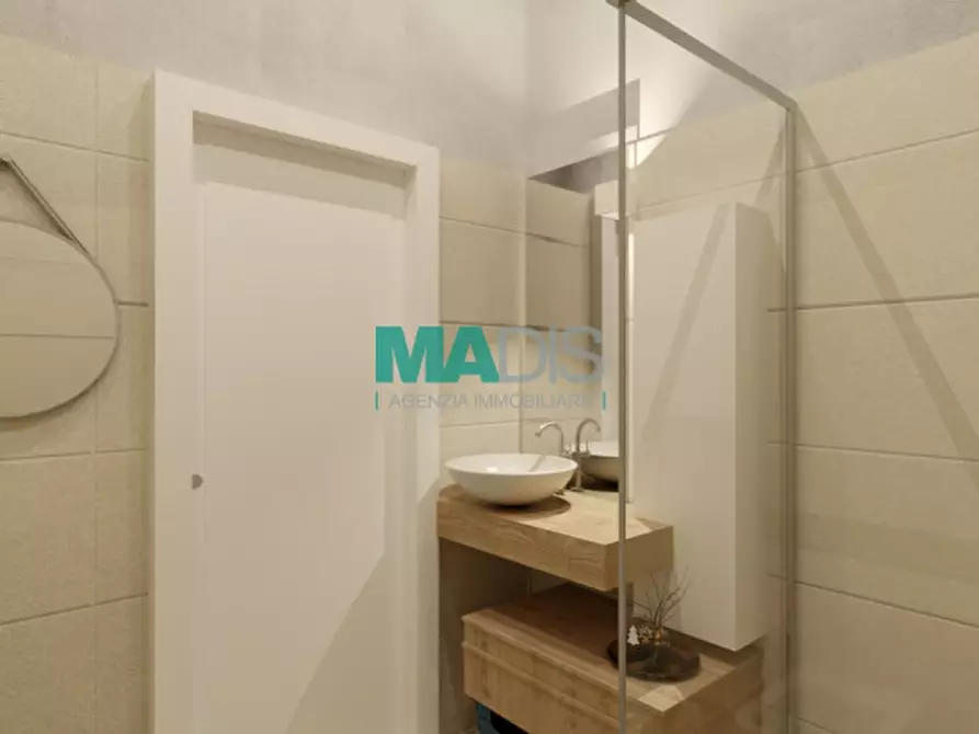 Immagine 16 di Appartamento in vendita  a Prato