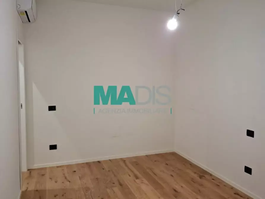 Immagine 31 di Appartamento in vendita  a Prato