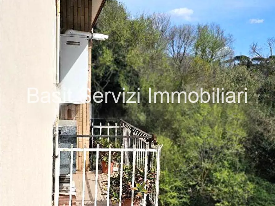 Immagine 25 di Appartamento in vendita  in Via della Casetta Mattei a Roma