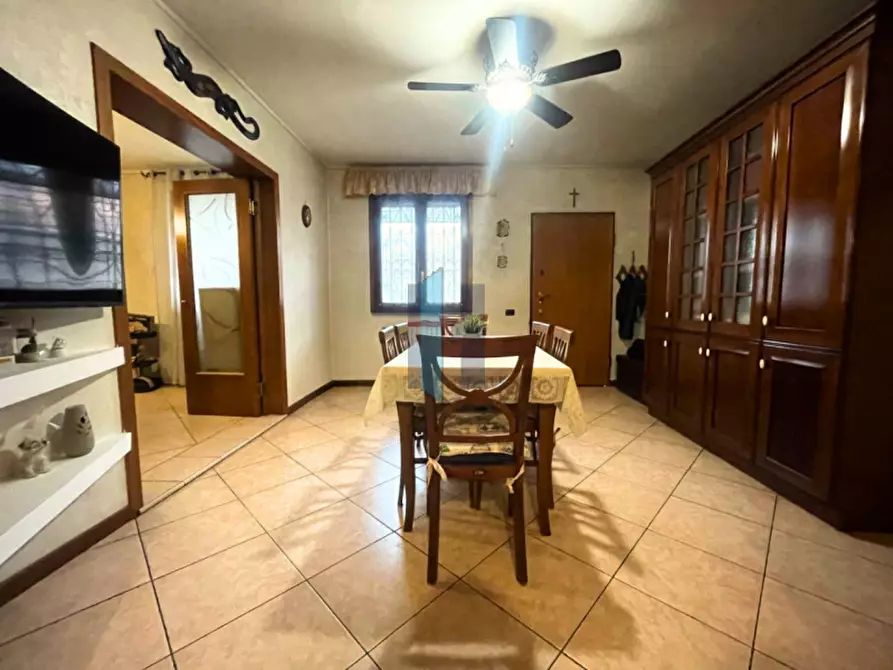 Immagine 4 di Casa indipendente in vendita  in Via Alessandro Manzoni 5 a Castrezzato