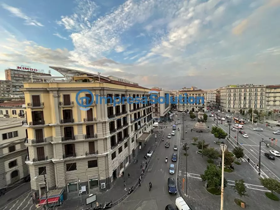 Immagine 5 di Garage in vendita  in Piazza Giuseppe Garibaldi a Napoli