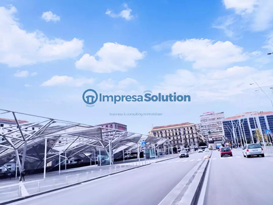 Immagine 8 di Garage in vendita  in Piazza Giuseppe Garibaldi a Napoli