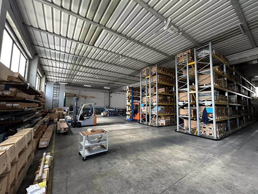 Immagine 3 di Capannone industriale in affitto  in Via Antonio Meucci a Selvazzano Dentro