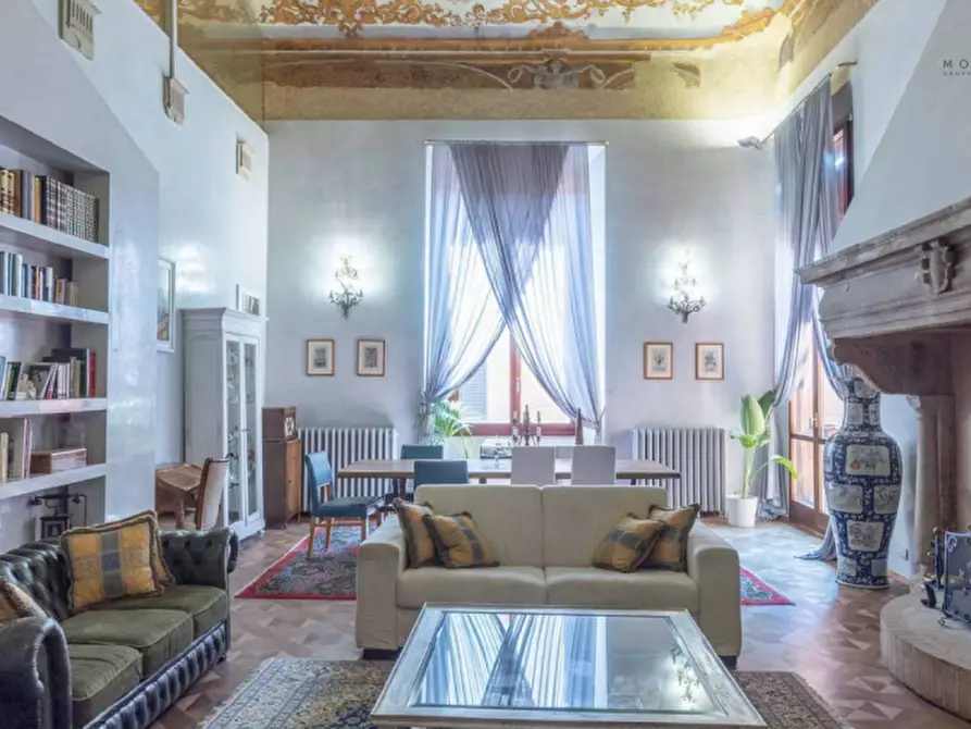 Immagine 2 di Appartamento in vendita  in Via Cesare Battisti a Bologna