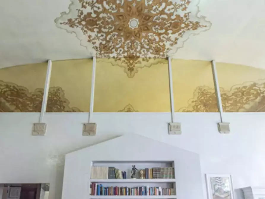 Immagine 9 di Appartamento in vendita  in Via Cesare Battisti a Bologna