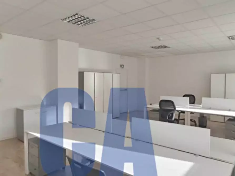 Immagine 1 di Ufficio in affitto  in VIA SCHIEVANO ENRICO a Milano