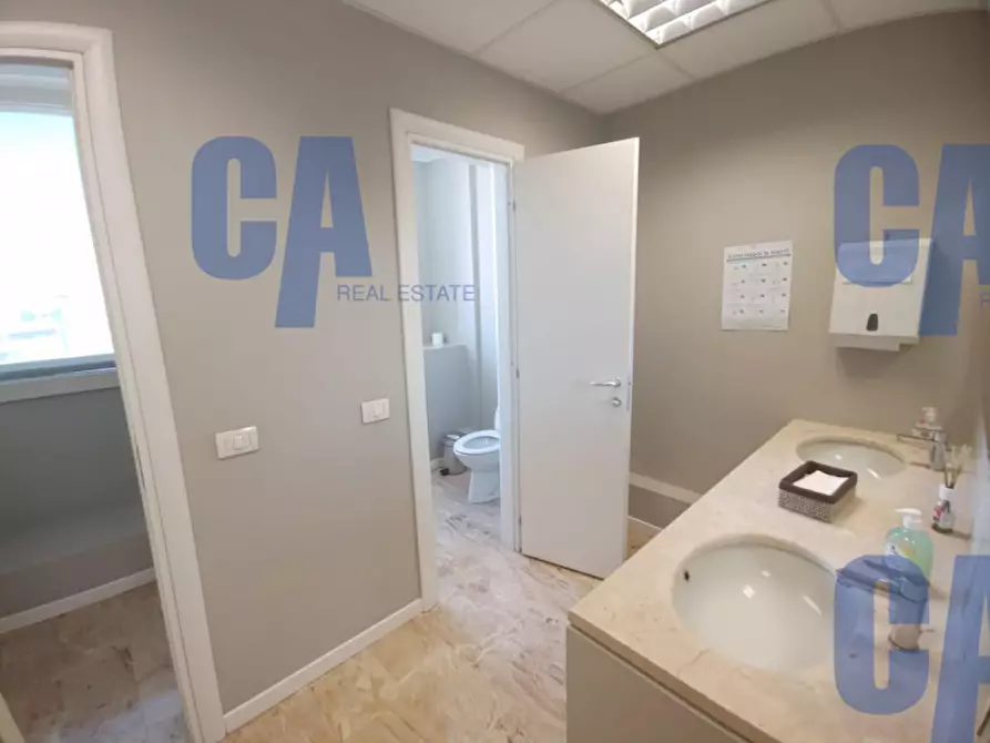 Immagine 6 di Ufficio in affitto  in VIA SCHIEVANO ENRICO a Milano