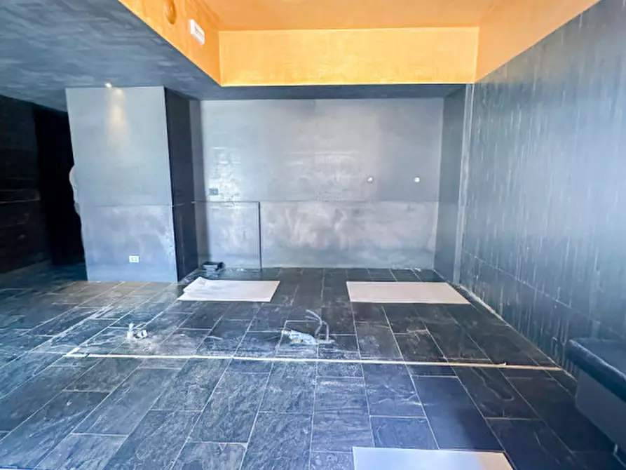 Immagine 9 di Negozio in affitto  in Frazione la Maina a Sauris