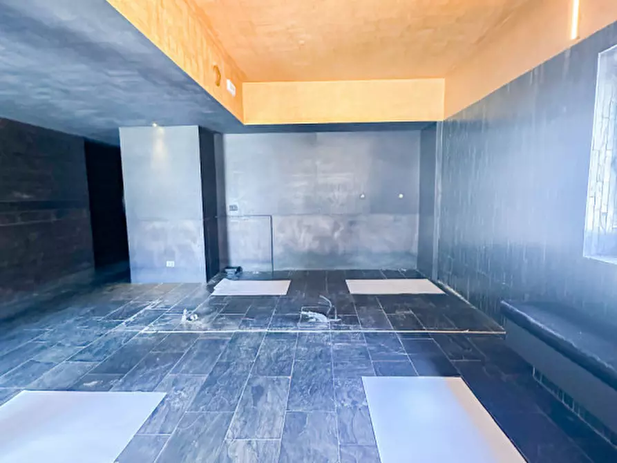 Immagine 10 di Negozio in affitto  in Frazione la Maina a Sauris