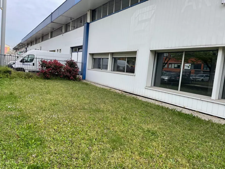 Immagine 8 di Capannone industriale in vendita  in Via Della Meccanica 17 Novate Milanese a Novate Milanese