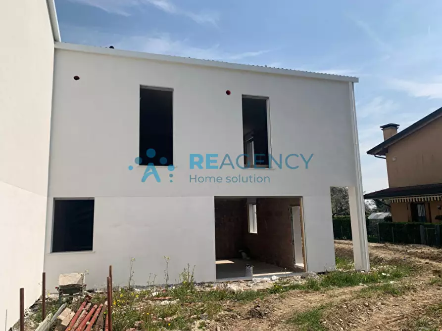 Immagine 3 di Villetta a schiera in vendita  in Via Torrossa a Camisano Vicentino