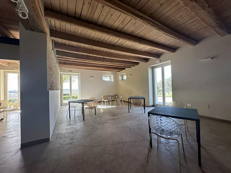 Immagine 3 di Rustico / casale in vendita  a Senigallia