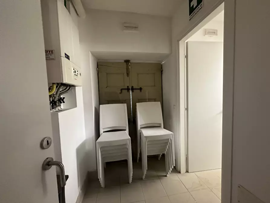 Immagine 13 di Rustico / casale in vendita  a Senigallia