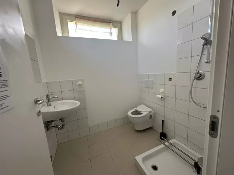 Immagine 15 di Rustico / casale in vendita  a Senigallia