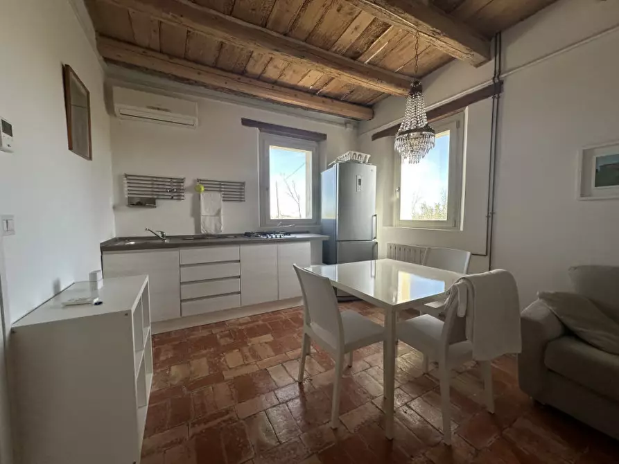 Immagine 21 di Rustico / casale in vendita  a Senigallia