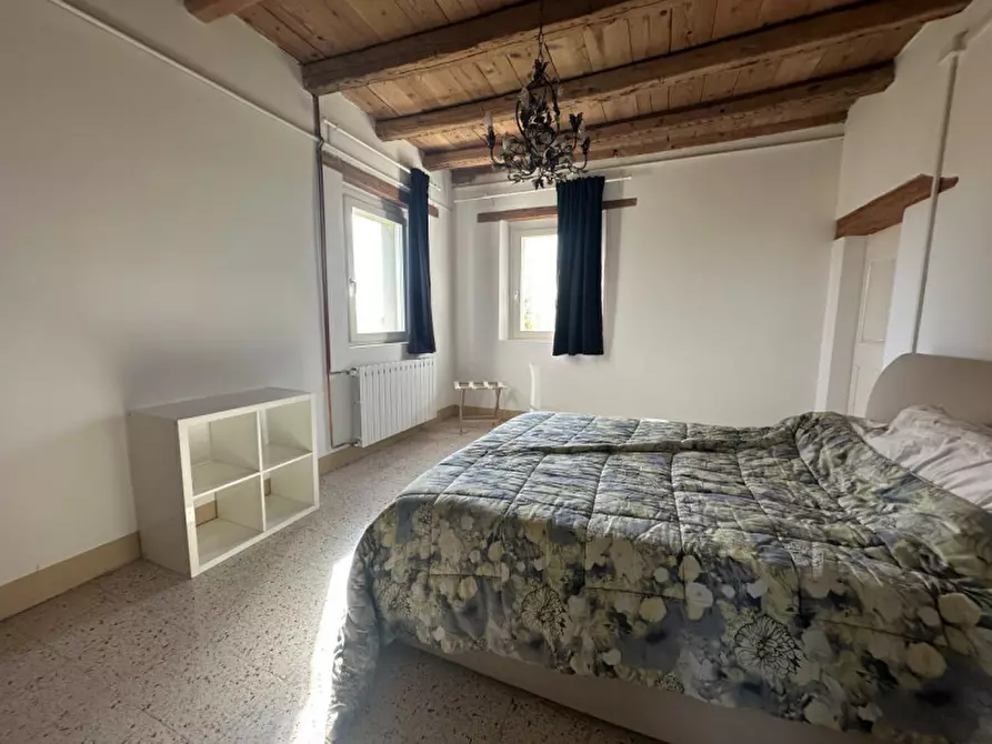 Immagine 24 di Rustico / casale in vendita  a Senigallia