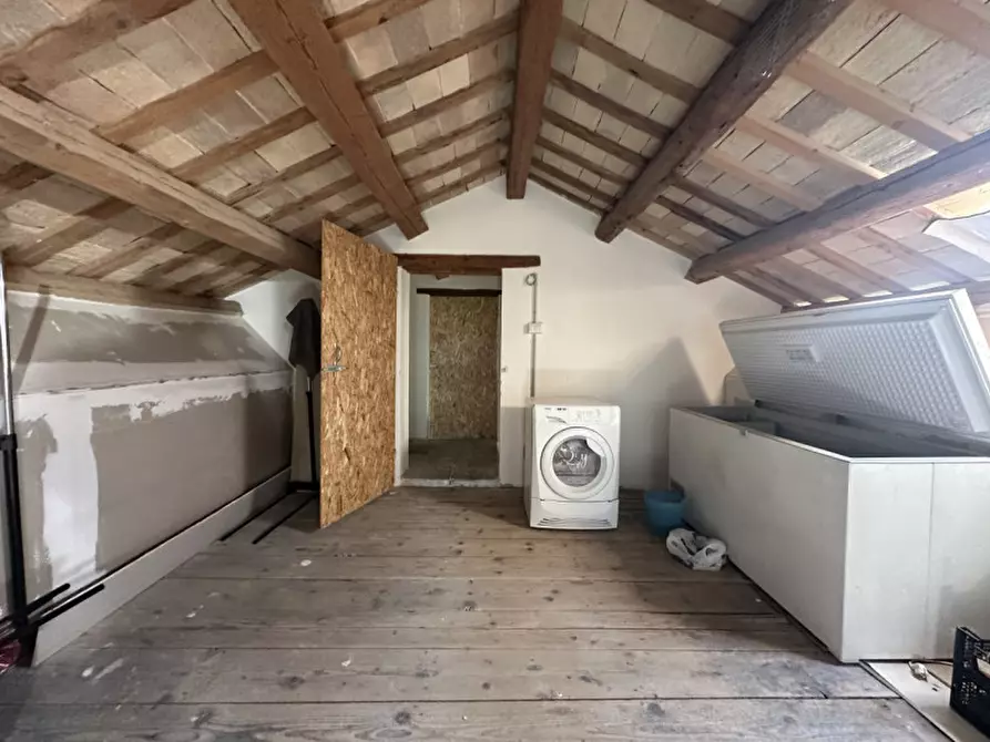 Immagine 30 di Rustico / casale in vendita  a Senigallia