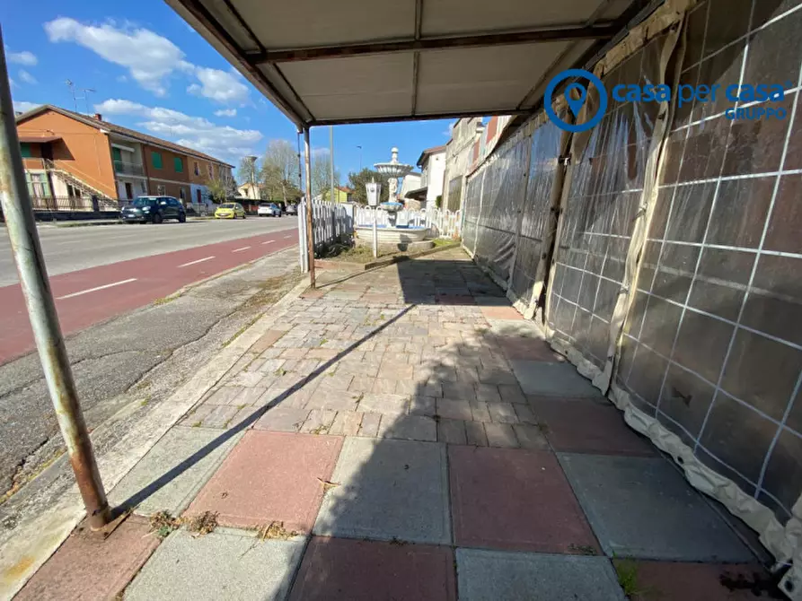 Immagine 4 di Attività commerciale in vendita  in Papozze, Via Gramsci a Papozze