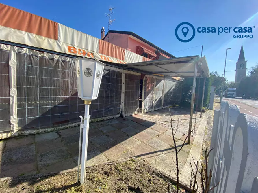 Immagine 5 di Attività commerciale in vendita  in Papozze, Via Gramsci a Papozze