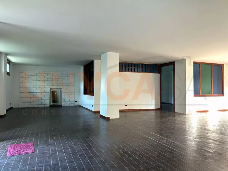 Immagine 5 di Negozio in affitto  a Padova