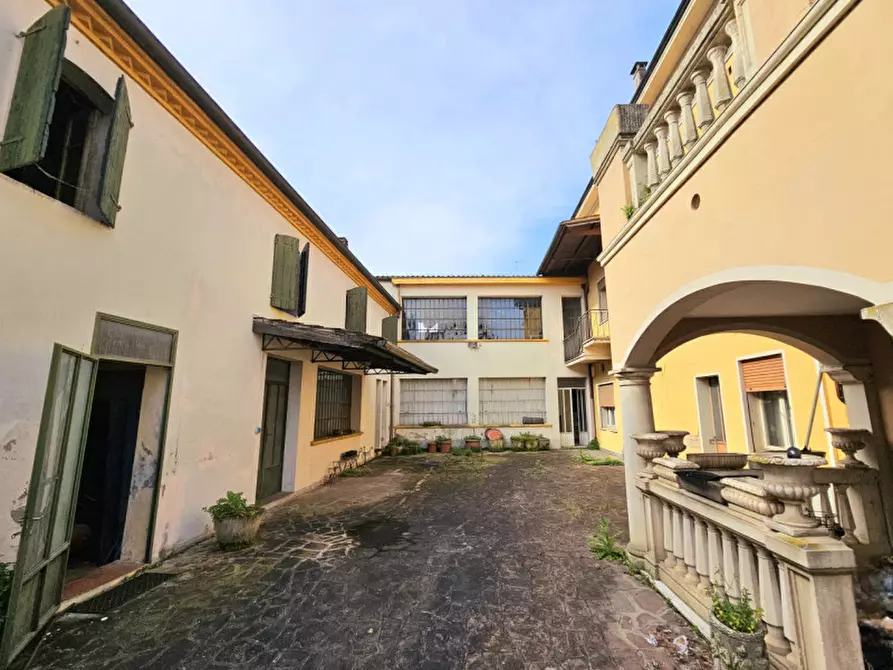 Immagine 26 di Palazzo in vendita  in VIA NAZARIO SAURO a Montagnana