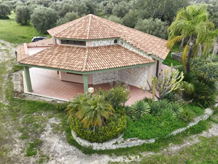 Immagine 2 di Casa indipendente in vendita  a Melilli