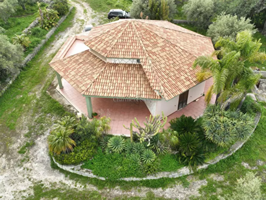 Immagine 11 di Casa indipendente in vendita  a Melilli