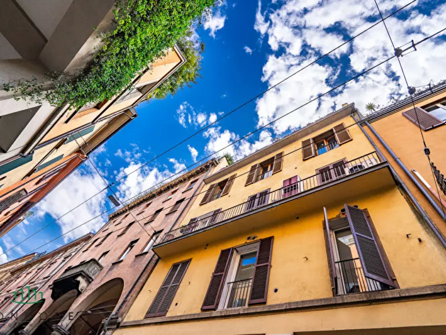 Immagine 2 di Attività commerciale in vendita  in Ad.ze via Ugo Bassi a Bologna