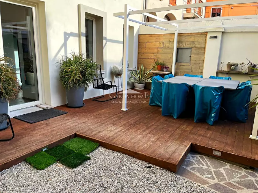 Immagine 12 di Villa in vendita  in Via Tarello a Lonato del Garda