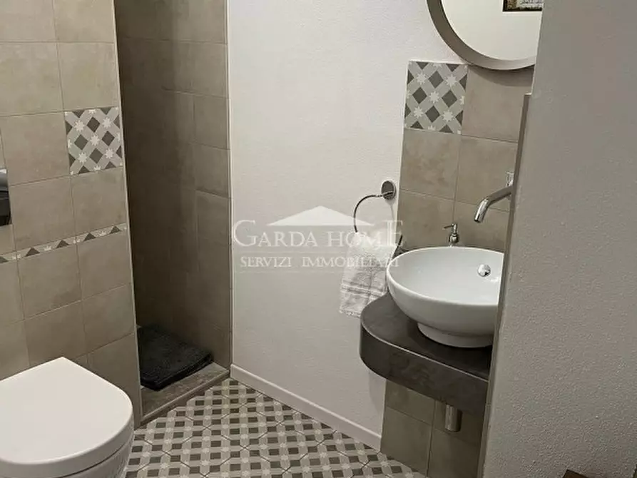 Immagine 13 di Villa in vendita  in Via Tarello a Lonato del Garda