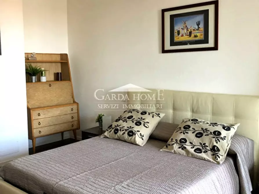 Immagine 27 di Villa in vendita  in Via Tarello a Lonato del Garda