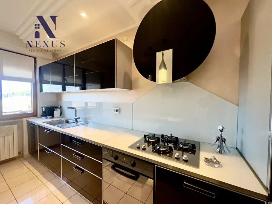 Immagine 25 di Appartamento in vendita  in Via Rossini, 12 a Colli Al Metauro