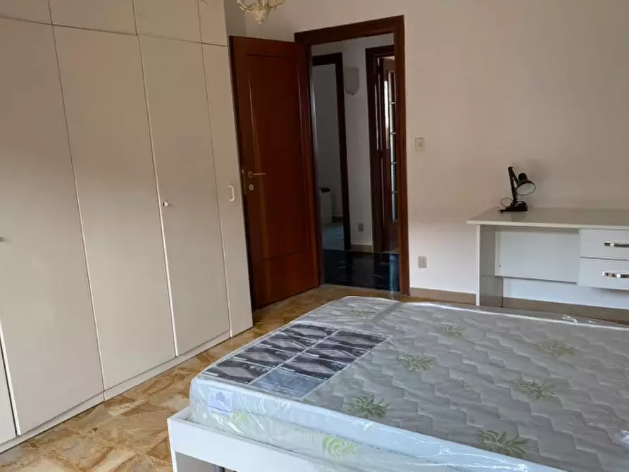 Immagine 2 di Camera in affitto  in viale dei Pini 6 a Napoli