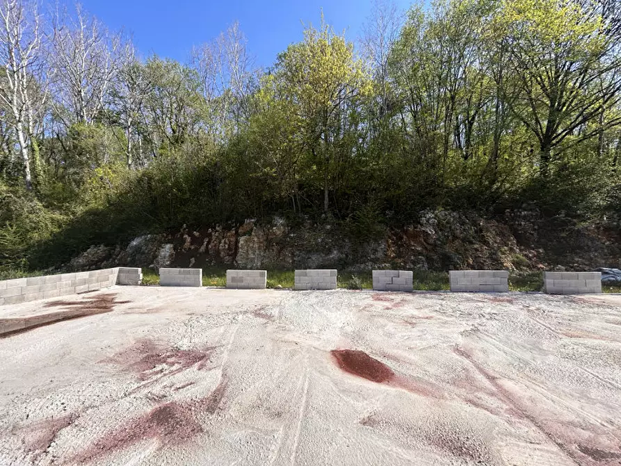 Immagine 6 di Terreno in vendita  a Grezzana