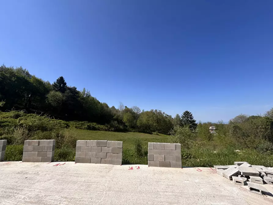 Immagine 8 di Terreno in vendita  a Grezzana