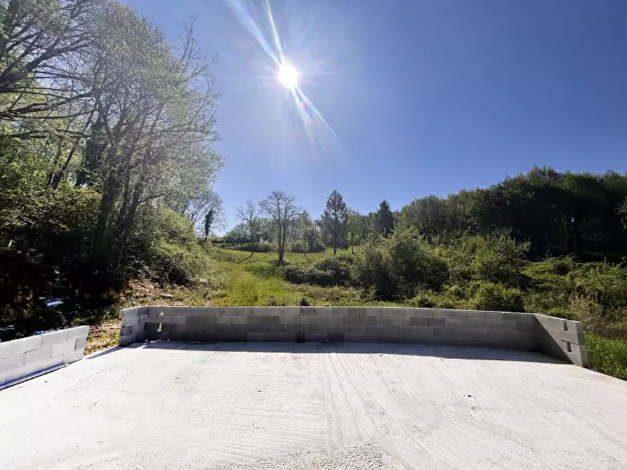 Immagine 9 di Terreno in vendita  a Grezzana